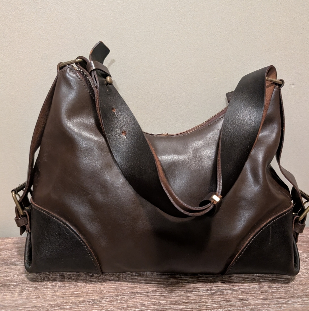 Vintage 90s Stylish Brown Leather Shoulder Bag